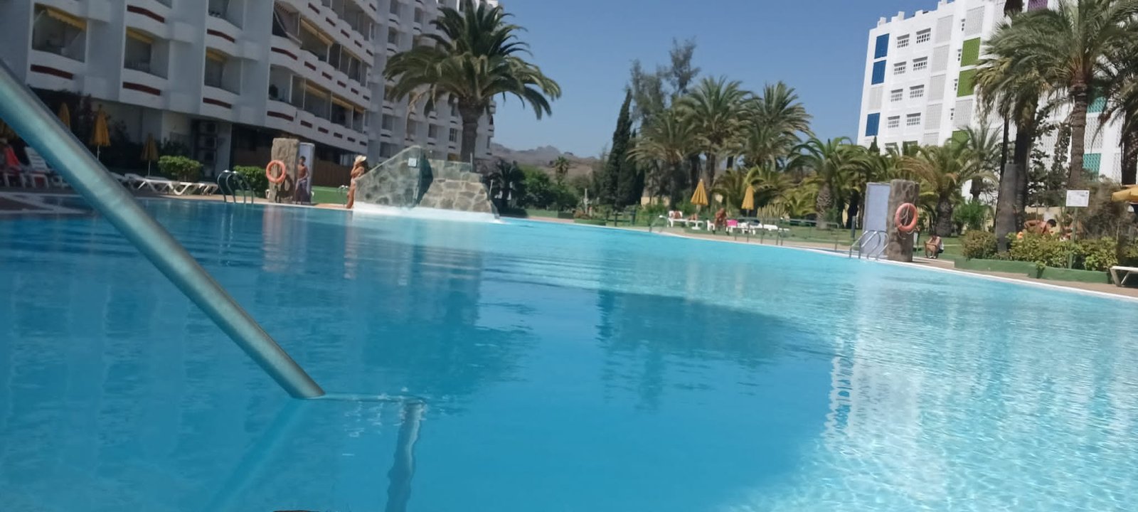 c8c0d934-80e8-4d66-8088-4099b4fc5979