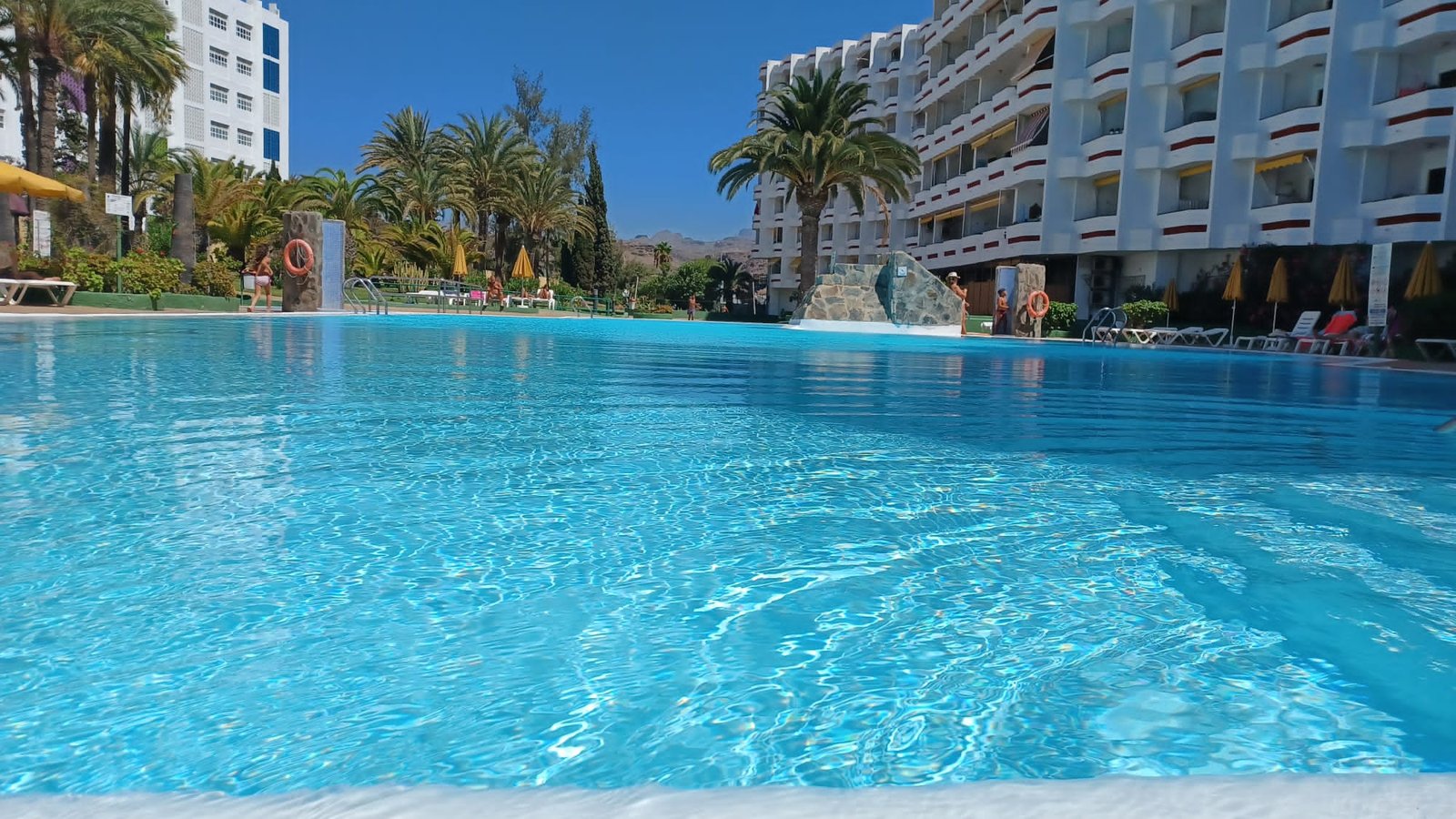 e5e6ee40-104d-4d08-b5a2-1de015d12928